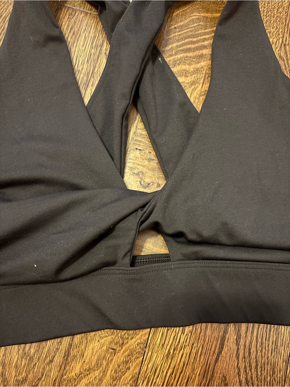 Fabletics Black V‑Neck Sports Bra